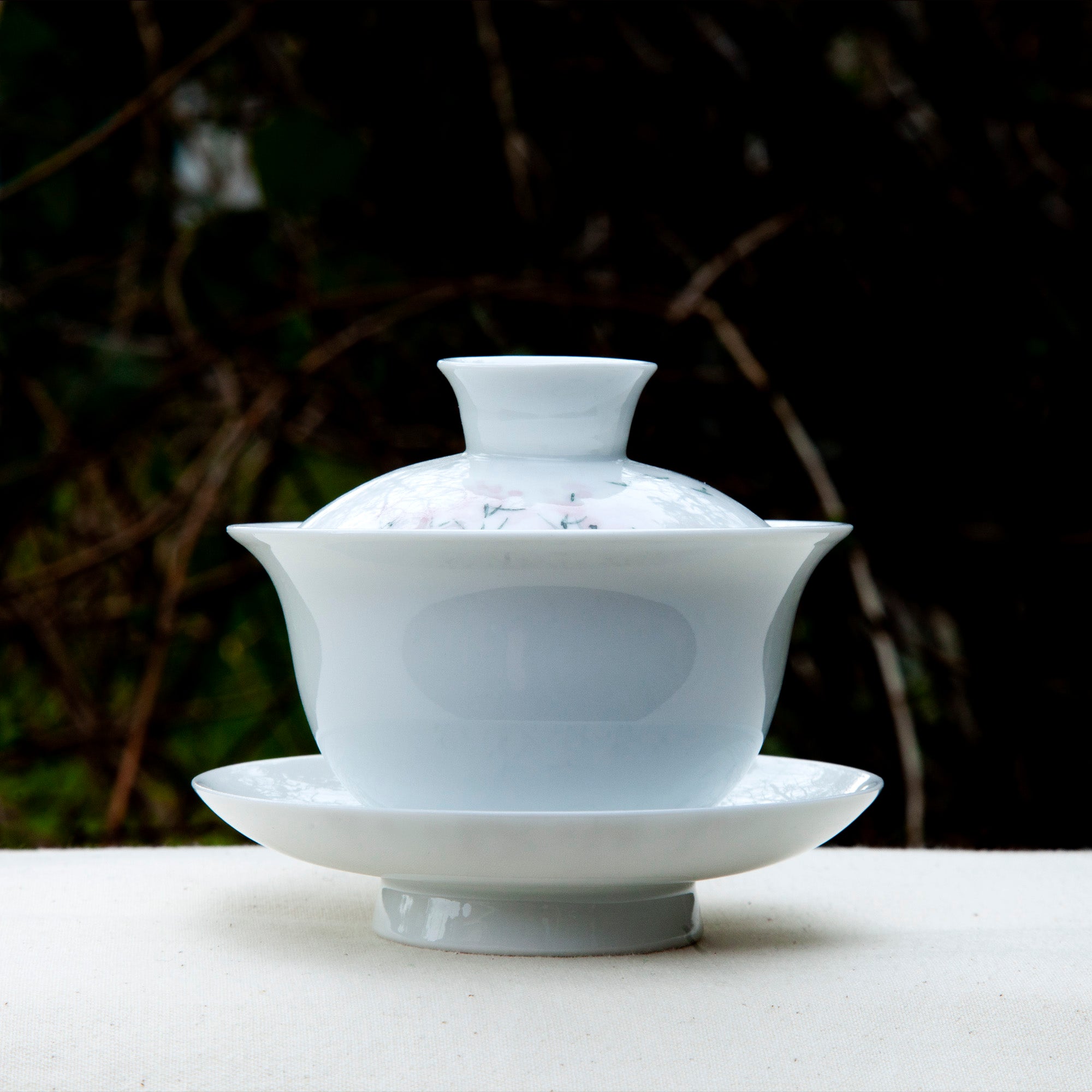 Hand-made Porcelain Gaiwan with Peach flowers