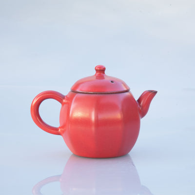 Hawthorn Berry Red Teapot (Nine Square)
