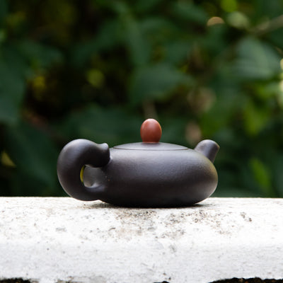 "Squirrel" Black Clay Yixing Teapot 120ml