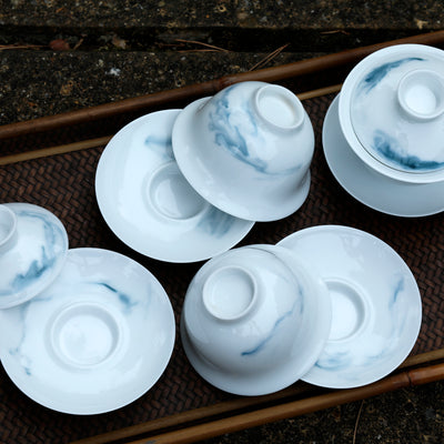 Hand-made Porcelain Gaiwan with swirling clouds