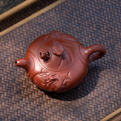 "A Fish Turns to A Dragon" Yixing Teapot 190ML