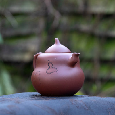 "Gourd" Yixing Teapot