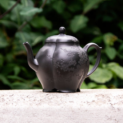 "Palace Lantern" Yixing Teapot