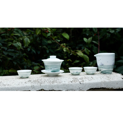 Hand-made Porcelain Gaiwan with scenery