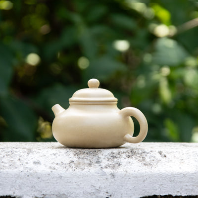 "Rong Tian" Duan Ni Yixing Teapot 160ML