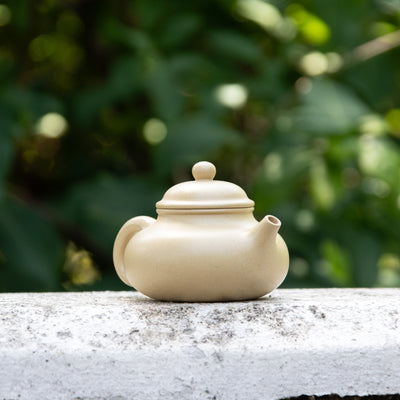 "Rong Tian" Duan Ni Yixing Teapot 160ML