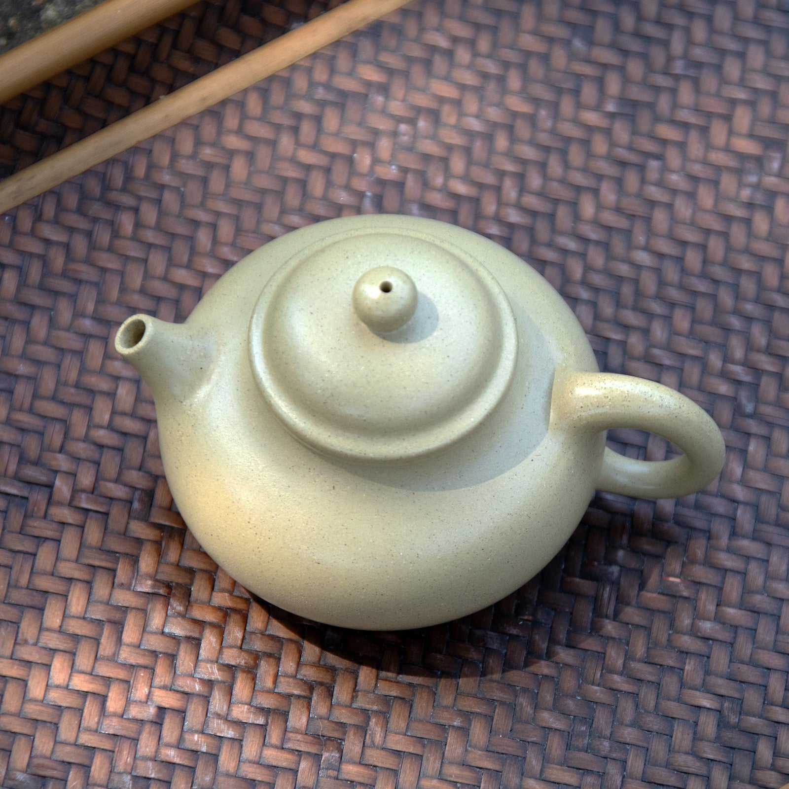 "Pan Hu" Duan Ni Yixing Teapot 160ML