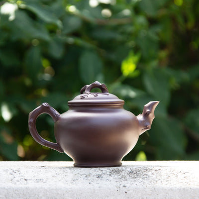 "Plum Blossom" Zi Ni Yixing Teapot 340ML
