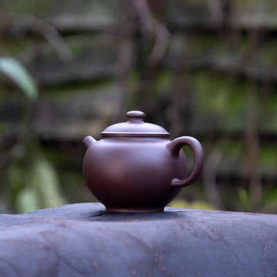 “Gu Yun" Yixing Teapot
