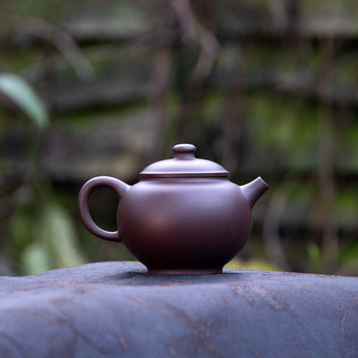 “Gu Yun" Yixing Teapot