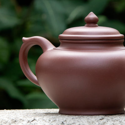 "Smiling" Yixing Teapot 250ML