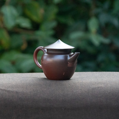 Wood-fired "Swordsman" Chaozhou Teapot 100ml