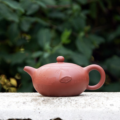 "Water Lily" Yixing Teapot 340ml