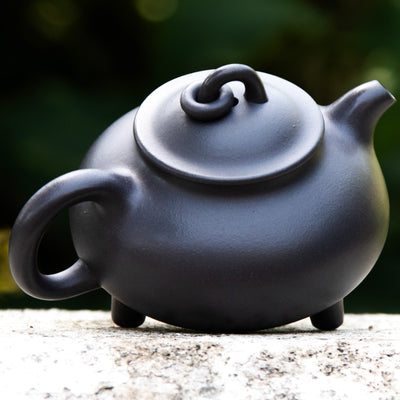"smoothly rounded" Style Yixing Teapot