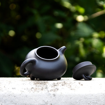 "smoothly rounded" Style Yixing Teapot