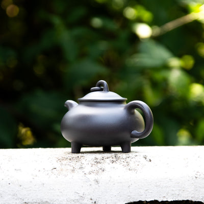 "smoothly rounded" Style Yixing Teapot