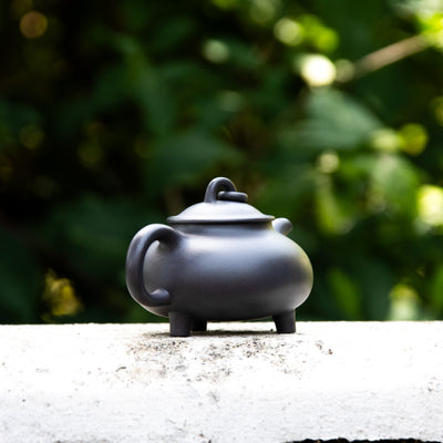 "smoothly rounded" Style Yixing Teapot
